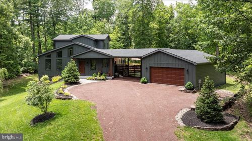 63 W Peace Valley Rd, CHALFONT, PA, 18914-2109 | Card Image
