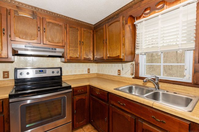 61 Collelo Ave, House other with 2 bedrooms, 1 bathrooms and null parking in Moosup CT | Image 14