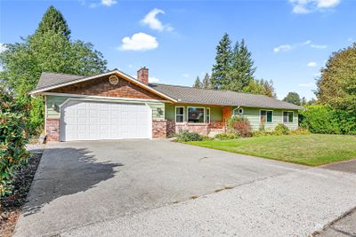 Welcome home! Incredibly spacious home w/over 3, 400 sq ft (mostly on main level) on over 12, 000 sq ft lot | Image 1