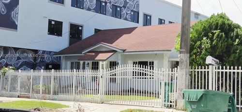 351 Nw 31st St, Miami, FL, 33127-3739 | Card Image