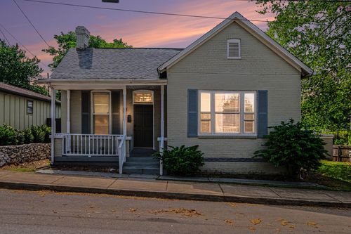 937 Phillips St, Nashville, TN, 37208-3141 | Card Image