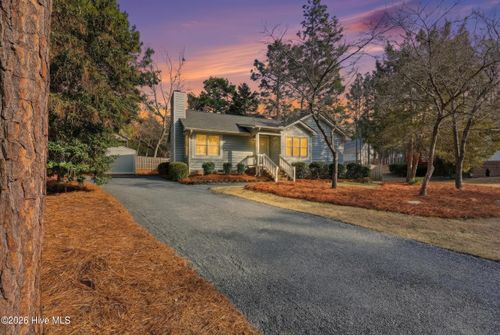 105 Sawmill Rd E, Pinehurst, NC, 28374-8875 | Card Image