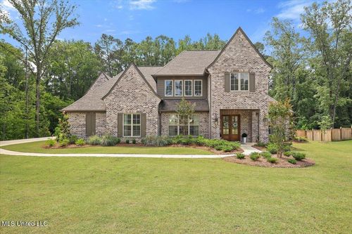 911 Brookhollow Ct, Flowood, MS, 39232-1250 | Card Image