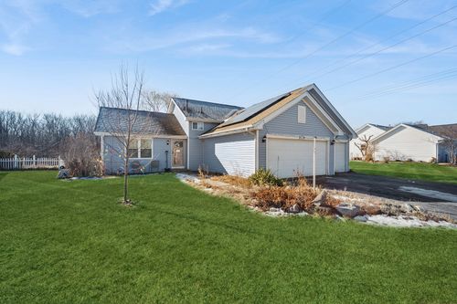 2119 Wynnwood Dr, Belvidere, IL, 61008-1993 | Card Image