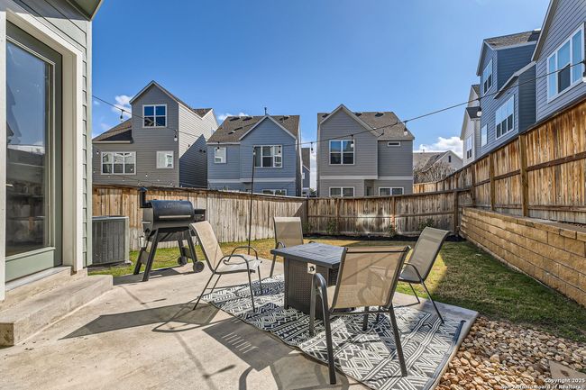UNIT-40 - 5843 Whitby Rd, House other with 3 bedrooms, 4 bathrooms and null parking in San Antonio TX | Image 25