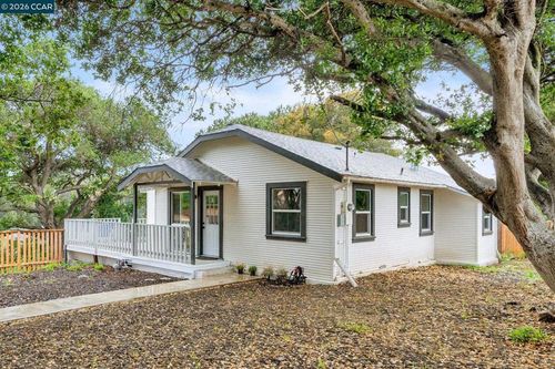 2699 Vale Rd, San Pablo, CA, 94806-3815 | Card Image