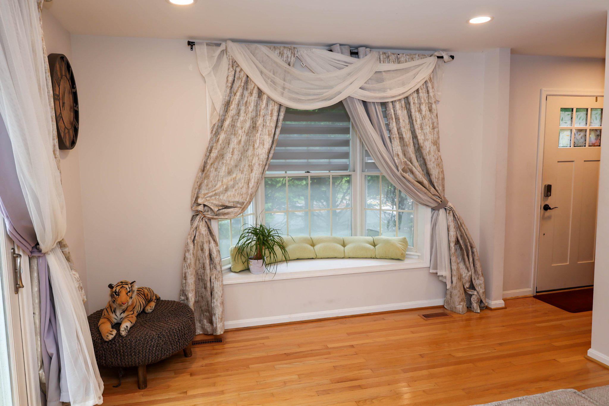 Residential in ELLICOTT CITY 4
