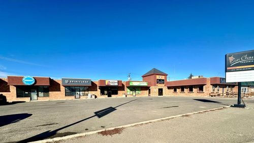 715 2 St E, Brooks, AB, T1R0M9 | Card Image