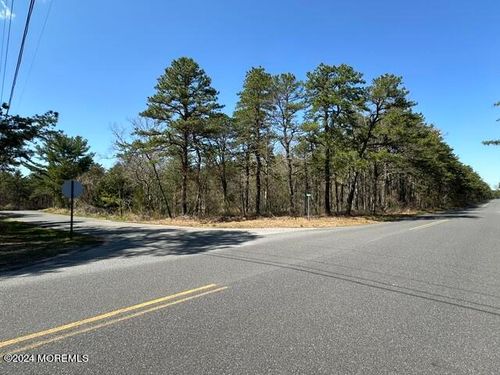 151 Adams St, Whiting, NJ, 08759-2106 | Card Image