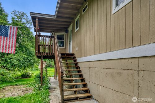 5703 318th Ave Ne, Carnation, WA, 98014-7603 | Card Image