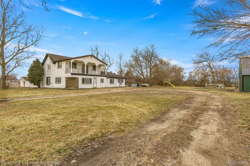 11211 Dennison Rd, Milan, MI, 48160-9252 | Card Image