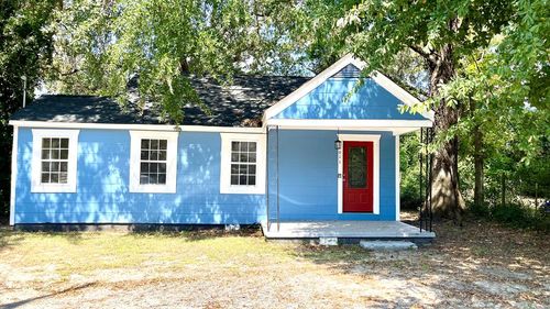 611 W Moore St, Dublin, GA, 31021-5313 | Card Image