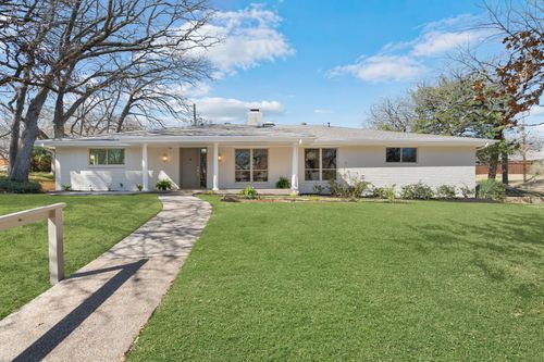 1306 Driftwood Dr, Euless, TX, 76040-6451 | Card Image