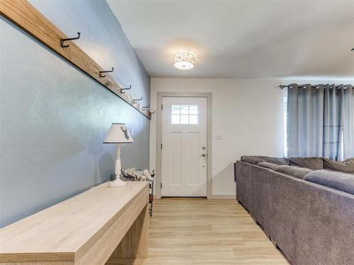 1912 Hardy Drive, Edmond, OK, 73013 | Card Image