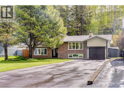444 Engelmann Spruce Dr, Sparwood, BC, V0B2G0 | Card Image