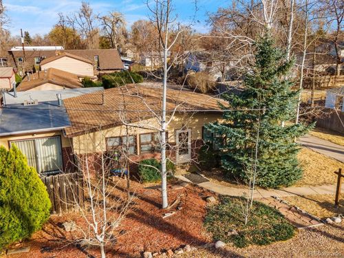 2560 Brentwood St, Lakewood, CO, 80214-5569 | Card Image