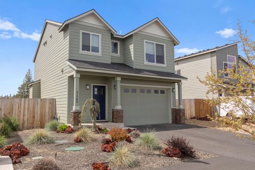 51769 Fordham Dr, La Pine, OR, 97739-8929 | Card Image