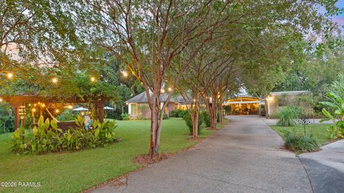 128 Oak Drive, Breaux Bridge, LA, 70517 | Card Image