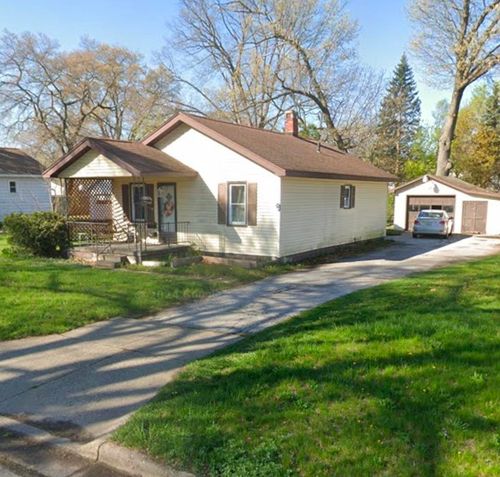 2335 Moon St, Muskegon, MI, 49441-1584 | Card Image