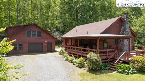 53 Chestnut Ridge Rd, Spruce Pine, NC, 28777-9177 | Card Image