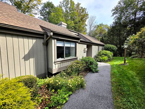b-327 Heritage Vlg, Southbury, CT, 06488 | Card Image