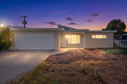 1009 Dakota St Ne, Albuquerque, NM, 87110-6835 | Card Image