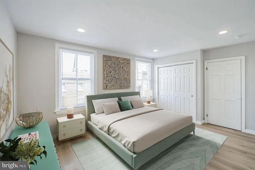 apt-3f-520 N 19th St, PHILADELPHIA, PA, 19130-3804 | Card Image