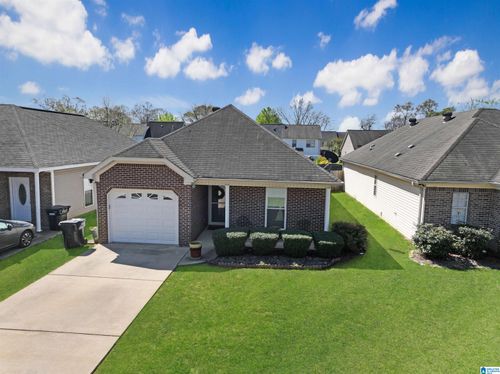 130 Park Dr N, Clanton, AL, 35045-3943 | Card Image