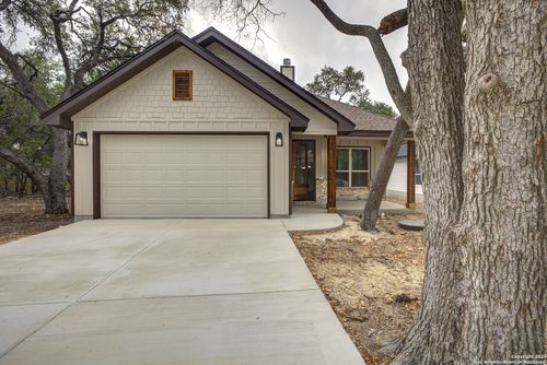 12 Sunshine Cir, Wimberley, TX, 78676-2009 | Card Image