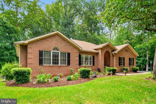 5460 Westfield Ct, WARRENTON, VA, 20187-9385 | Card Image