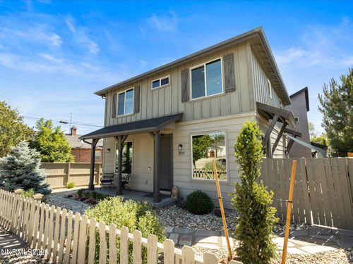 707 Roberts Street, Reno, NV, 89502 | Card Image