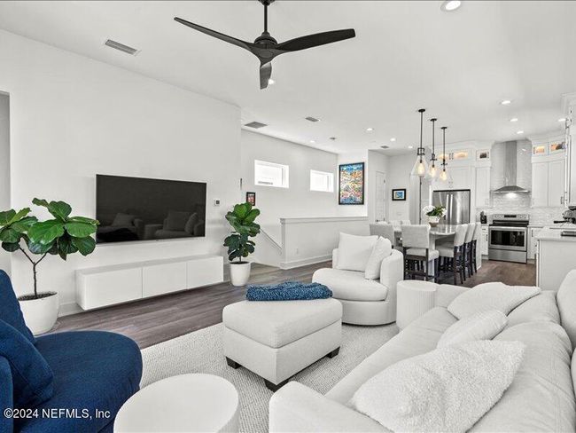 1302 2 Nd St S, House other with 4 bedrooms, 3 bathrooms and null parking in JACKSONVILLE BEACH FL | Image 5