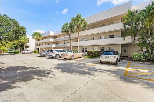 105-501 Forest Lakes Blvd, NAPLES, FL, 34105-2340 | Card Image