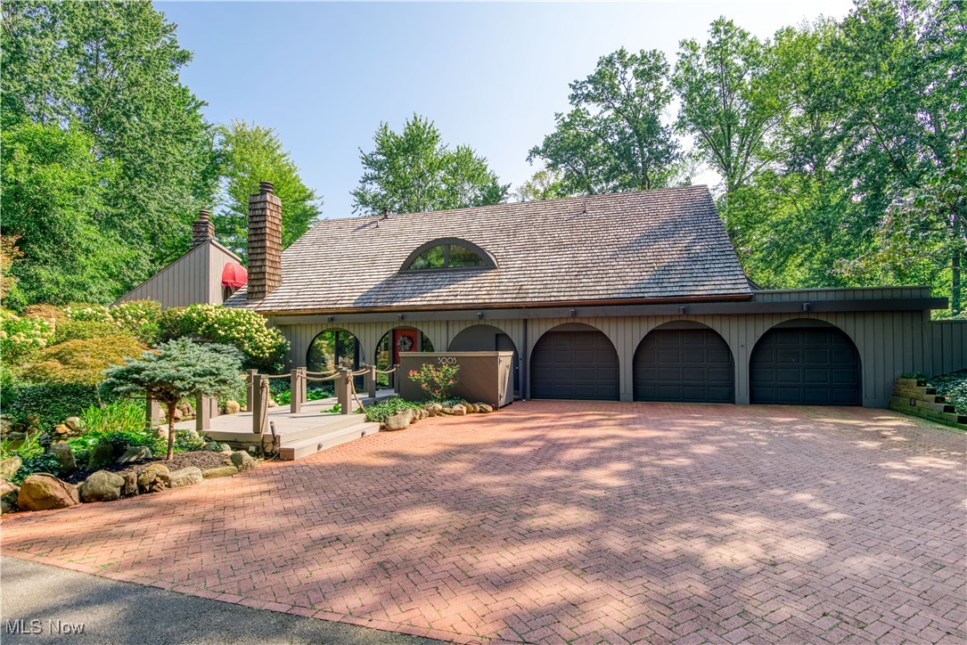 Bradley Rd, Westlake, OH 44145