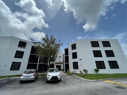 107-210 Lake Pointe Dr, Oakland Park, FL, 33309 | Card Image