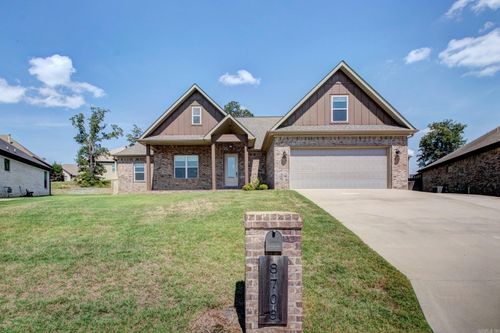 8708 Trail Creek Dr, Sherwood, AR, 72120-8083 | Card Image