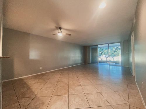 apt-205-2210 Dorrington St, Houston, TX, 77030-3250 | Card Image