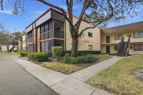 apt-c-11808 Raintree Lake Ln, TEMPLE TERRACE, FL, 33617-9411 | Card Image