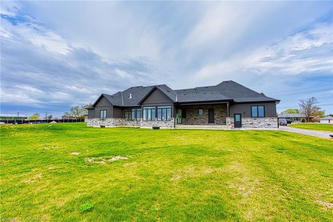 9392 Silver St, House other with 4 bedrooms, 4 bathrooms and 19 parking in Caistor Centre ON | Image 48