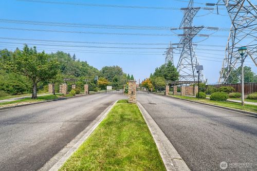 1138-701 Harrington Pl Se, Renton, WA, 98058-4425 | Card Image