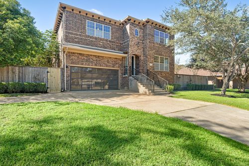 9714 Braesmont Dr, Houston, TX, 77096-4014 | Card Image