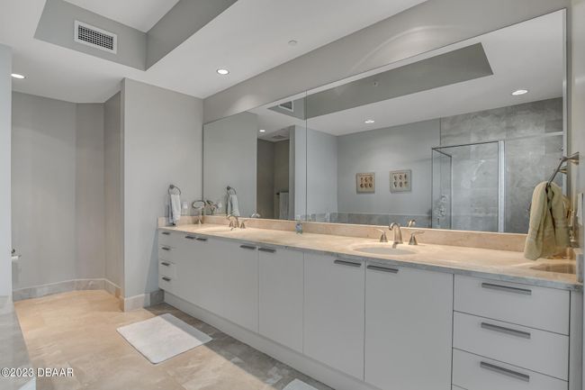 2503 - 241 Riverside Dr, Condo with 2 bedrooms, 2 bathrooms and null parking in HOLLY HILL FL | Image 33