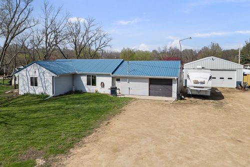 220 Arcade St, Maquoketa, IA, 52060 | Card Image