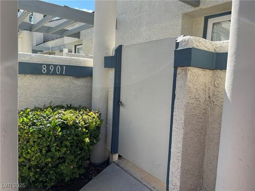 8901 Antioch Way, Las Vegas, NV, 89117-2470 | Card Image