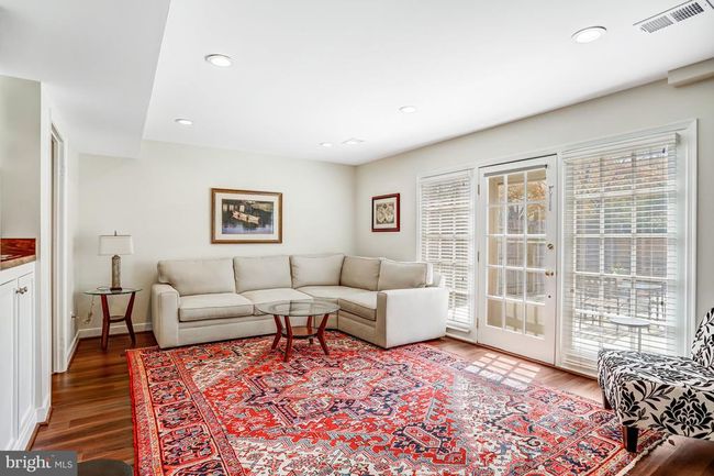 6737 Baron Rd, Townhouse with 4 bedrooms, 4 bathrooms and null parking in MCLEAN VA | Image 29