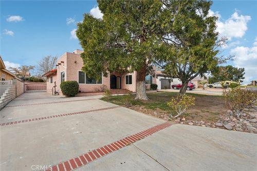 14000 Spring Valley Pkwy, Victorville, CA, 92395 | Card Image