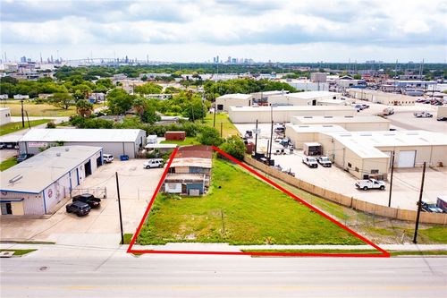 650 Navigation Blvd, Corpus Christi, TX, 78408-2642 | Card Image