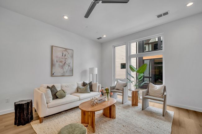 UNIT-106 - 3612 San Jacinto St, Condo with 2 bedrooms, 3 bathrooms and null parking in Dallas TX | Image 17