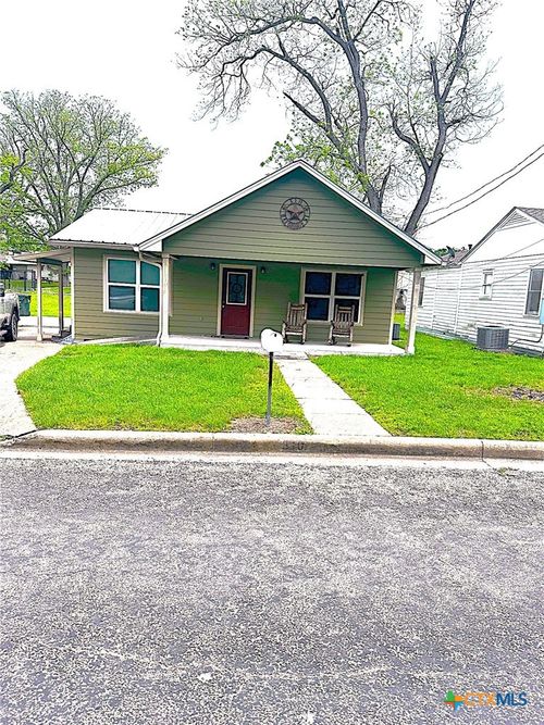 310 N La Grange St, Hallettsville, TX, 77964-2306 | Card Image