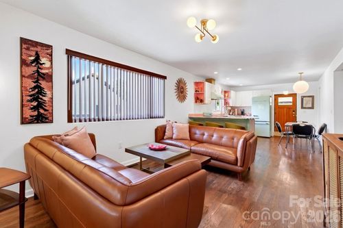 219 Flat Creek Rd, Black Mountain, NC, 28711-3217 | Card Image